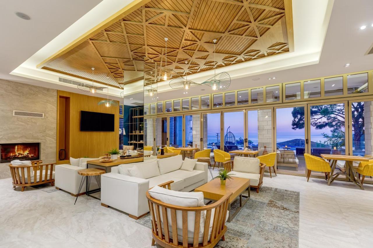 Melanippe Relaxing Hotel -Adults Only Karaoz ภายนอก รูปภาพ